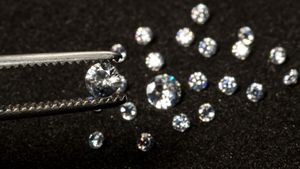 Learn about the history of diamond mining in South Africa