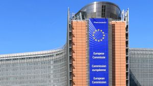 Witness Jacques de Baenst at his trade as the director of protocol (1998–2010) at the European Union