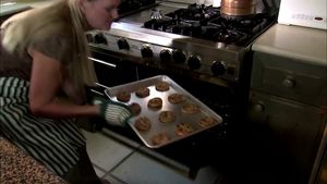 Experiment with science to bake better chocolate chip cookies, adjusting ingredients and techniques