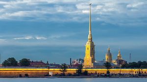 Explore the traditional architecture and crowded waterways of the Russian city St. Petersburg